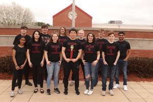 Magnolia High School Quiz Bowl Advances to State!
