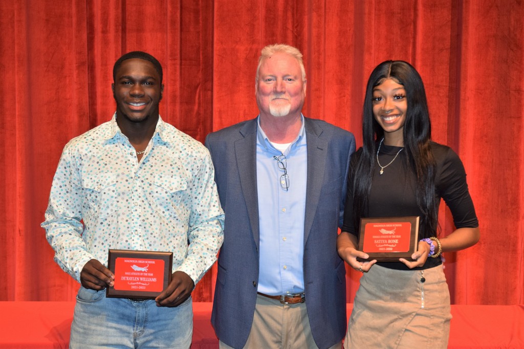 2022 Magnolia High School Outstanding Male and Female Athletes